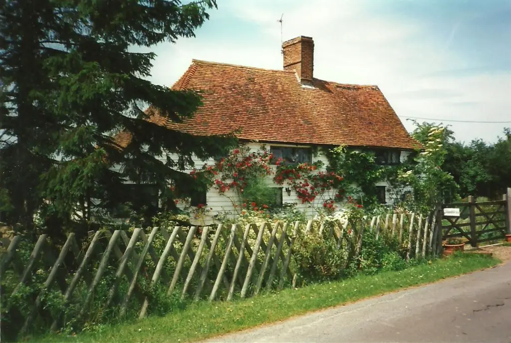 Image showing a country cottage in England