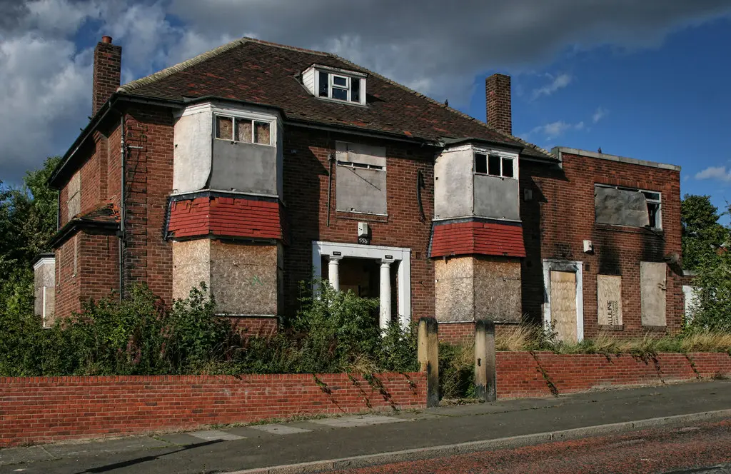 Image showing derelict properties in the UK
