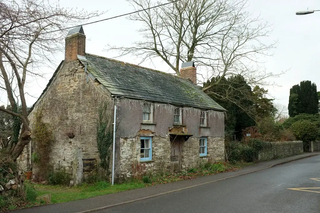 Image showing a derelict cottage in Cornwall