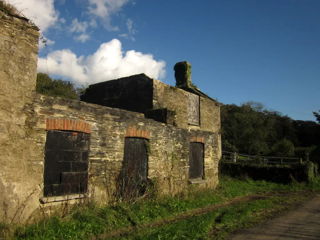 Image showing a derelict farmhouse in Cornwall